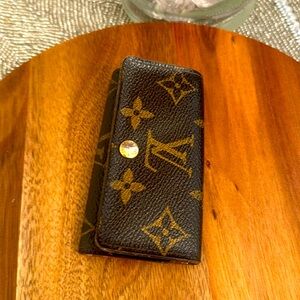 Louis Vuitton Monogram Key Holder - Brown and Gold